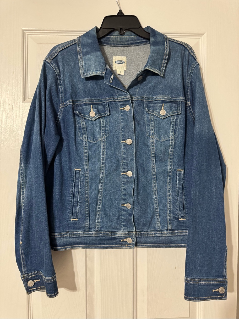 Old Navy Medium Blue Denim Jean Jacket - Women's Button-Front Coat